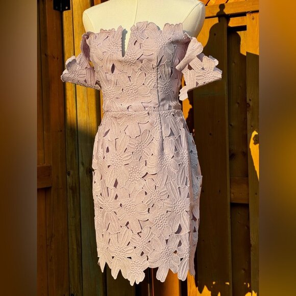 🆕 SAYLOR x FREE PEOPLE 🧿 NWOT Dahlia Lace Off Shoulder Tie Mini Dress - Sz S - Picture 11 of 16